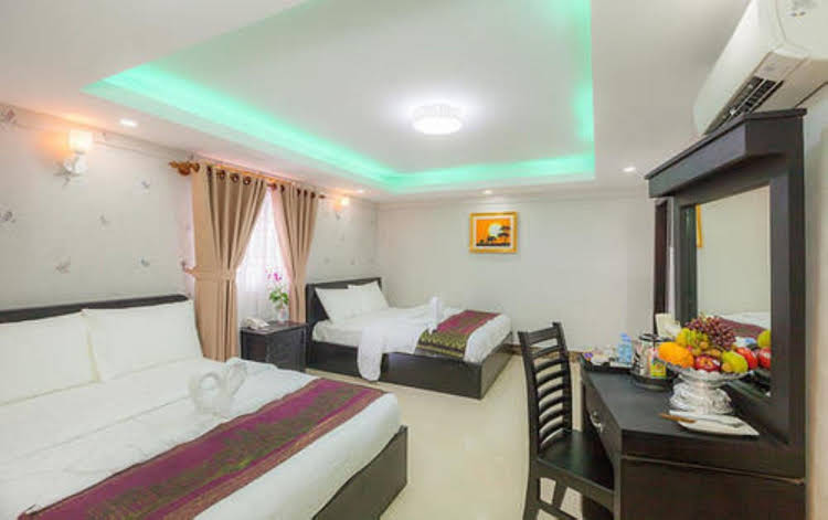 room photo