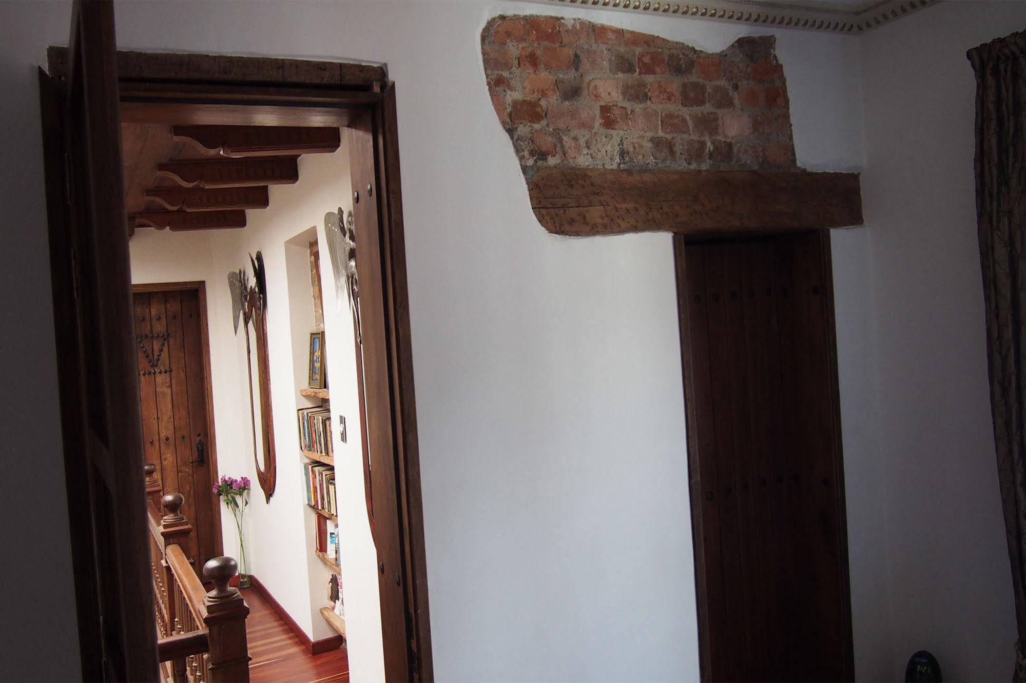 room photo