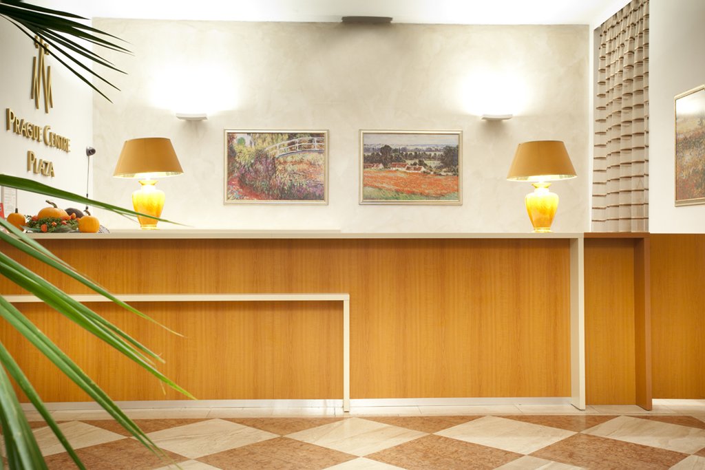 room photo