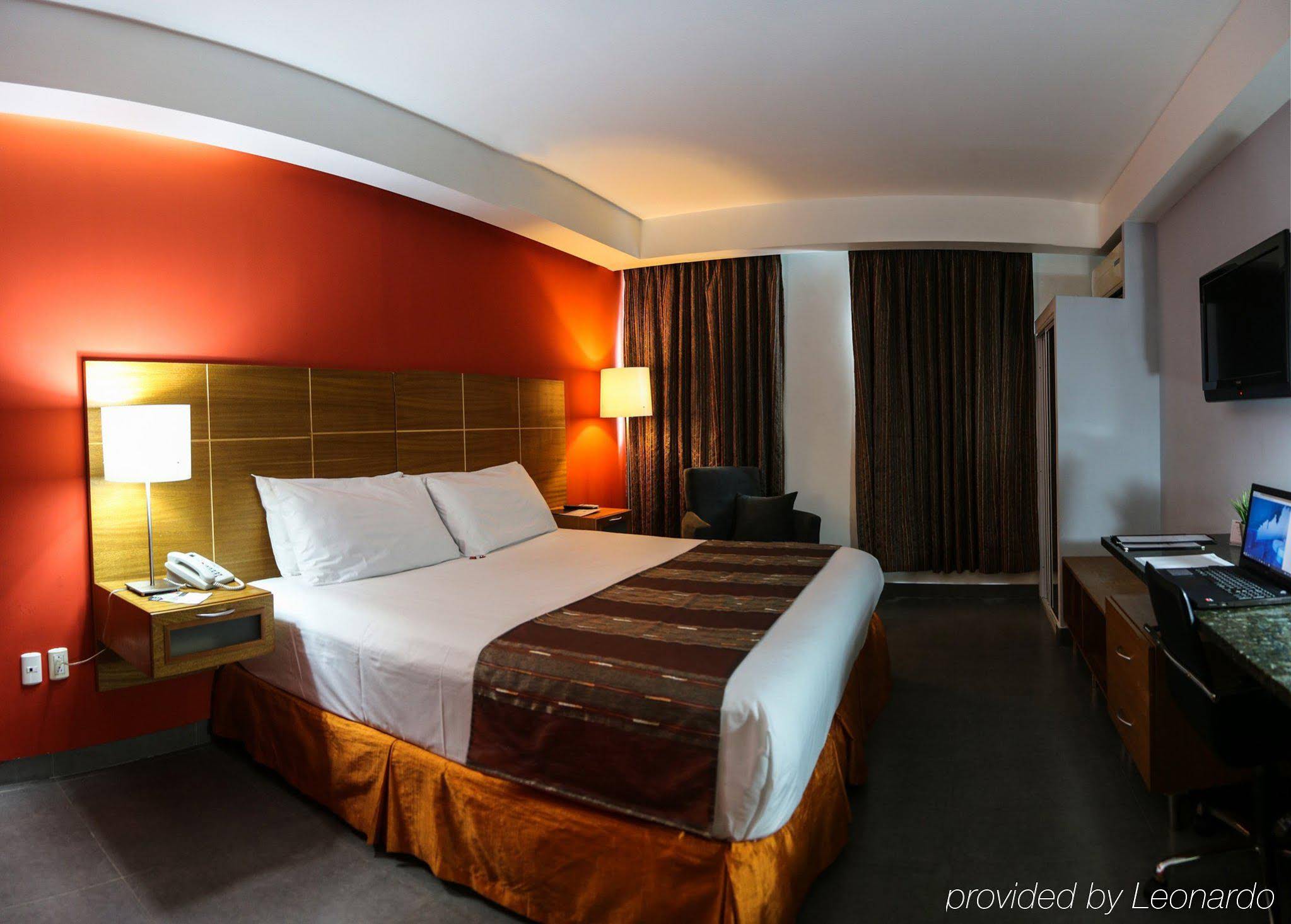 room photo