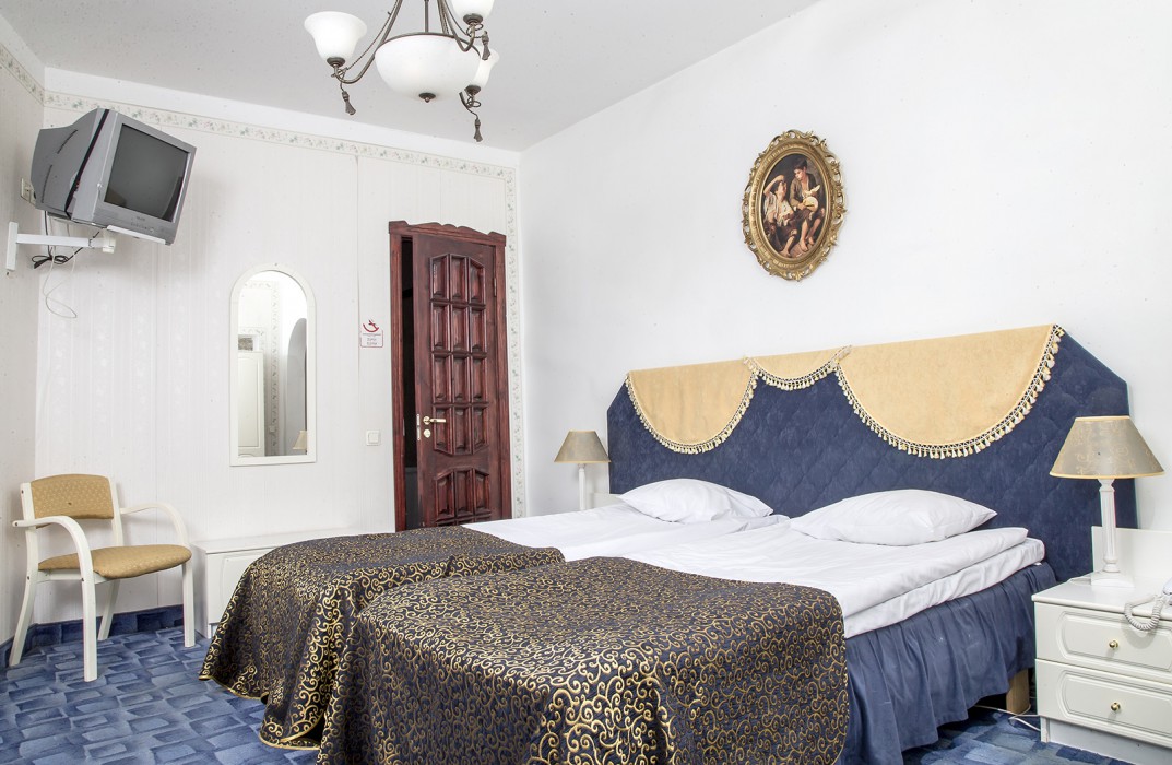 room photo