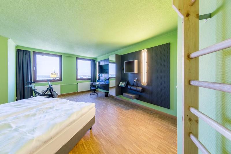 room photo
