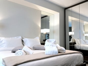 Athens Luxury Suites Rooms & Suites