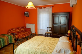 room photo