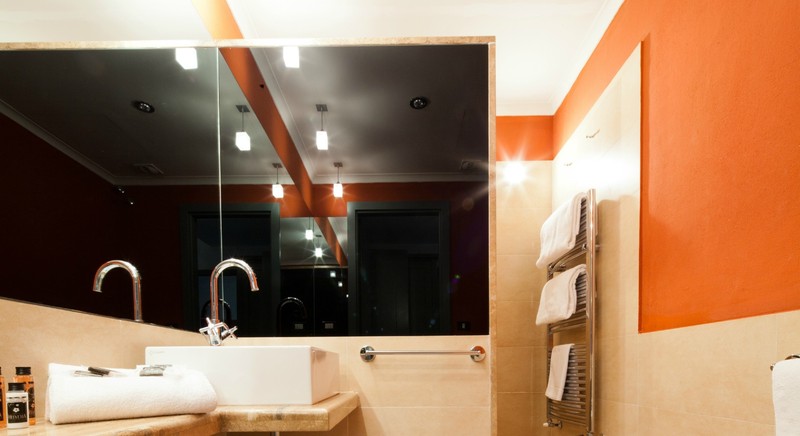 room photo