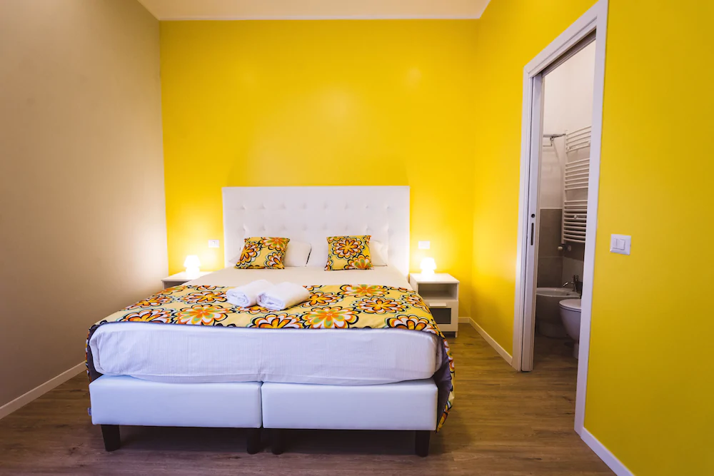 room photo