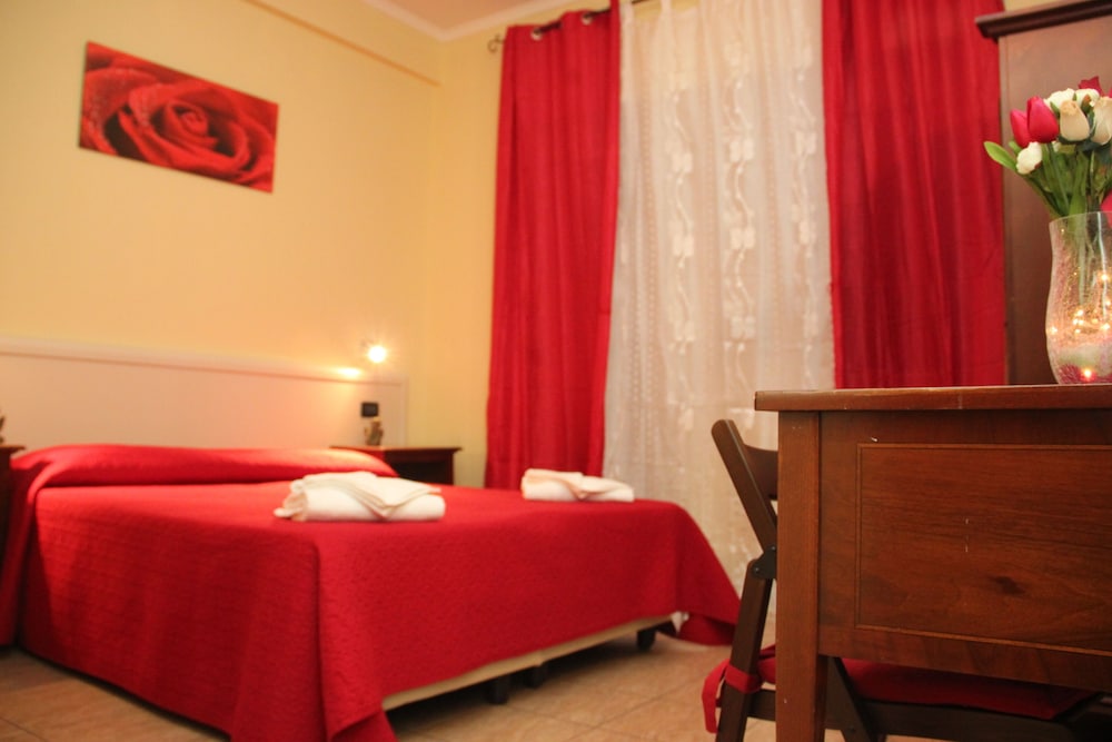 room photo