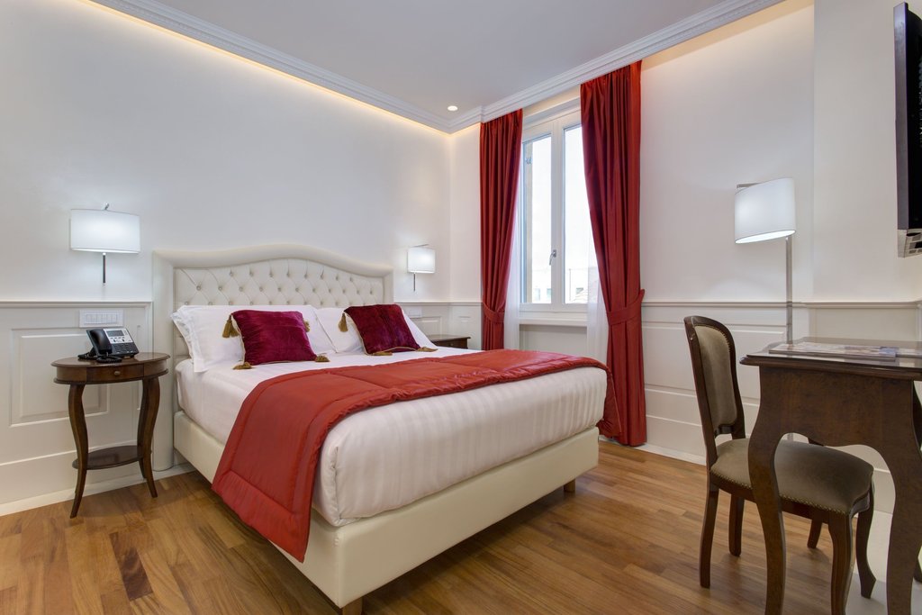 room photo