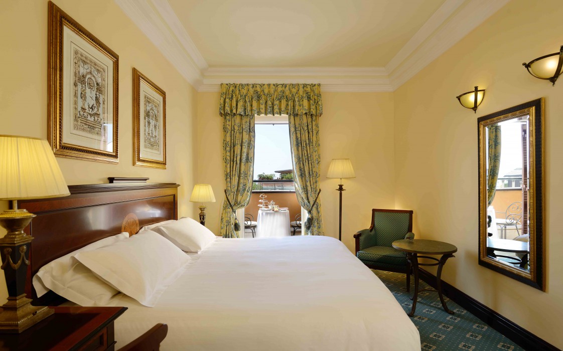 room photo