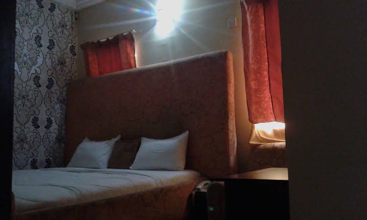 room photo