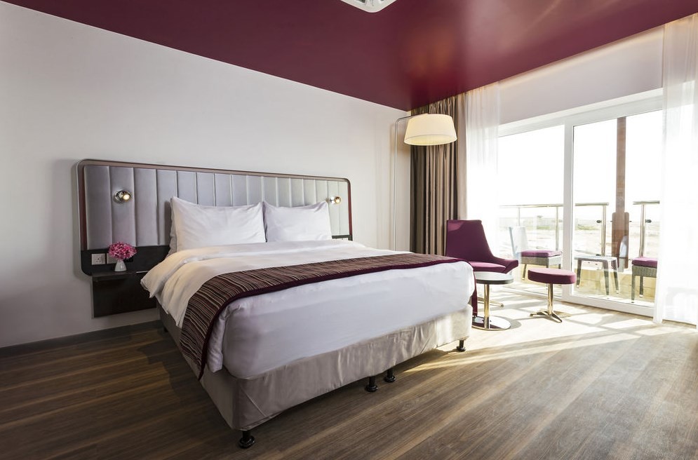 room photo