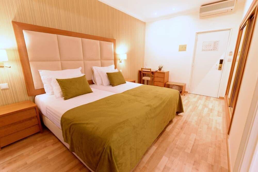 Baía Beach Hotel — photo 2
