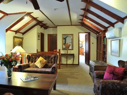 Gallo Manor Country Lodge