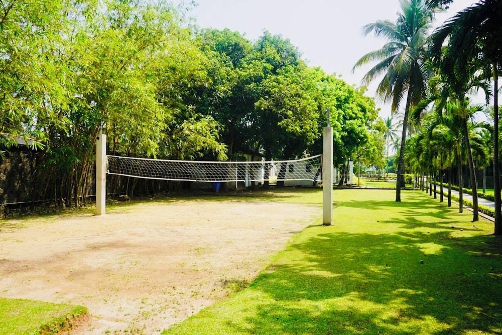 Amaluna Resorts