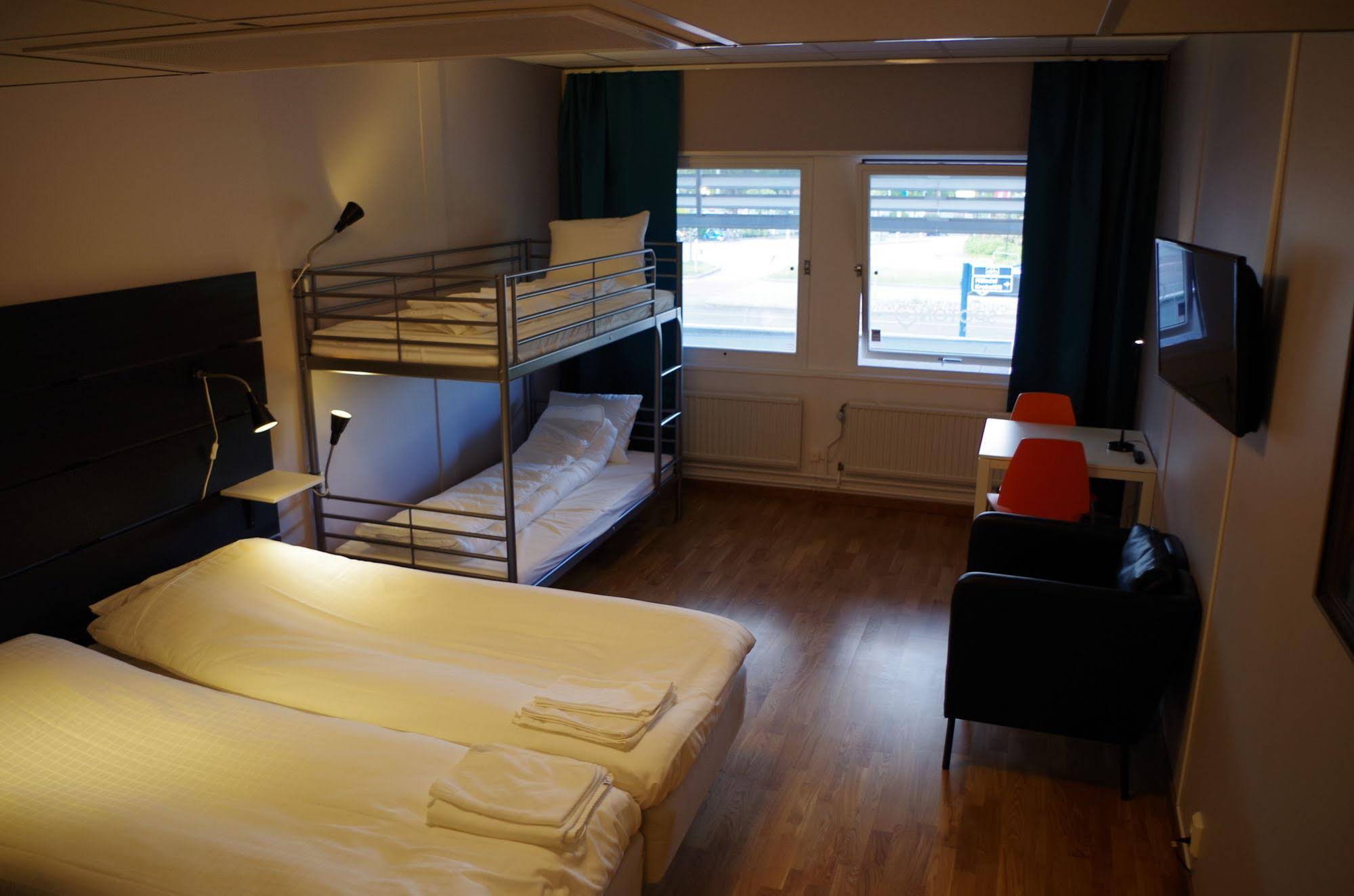 room photo