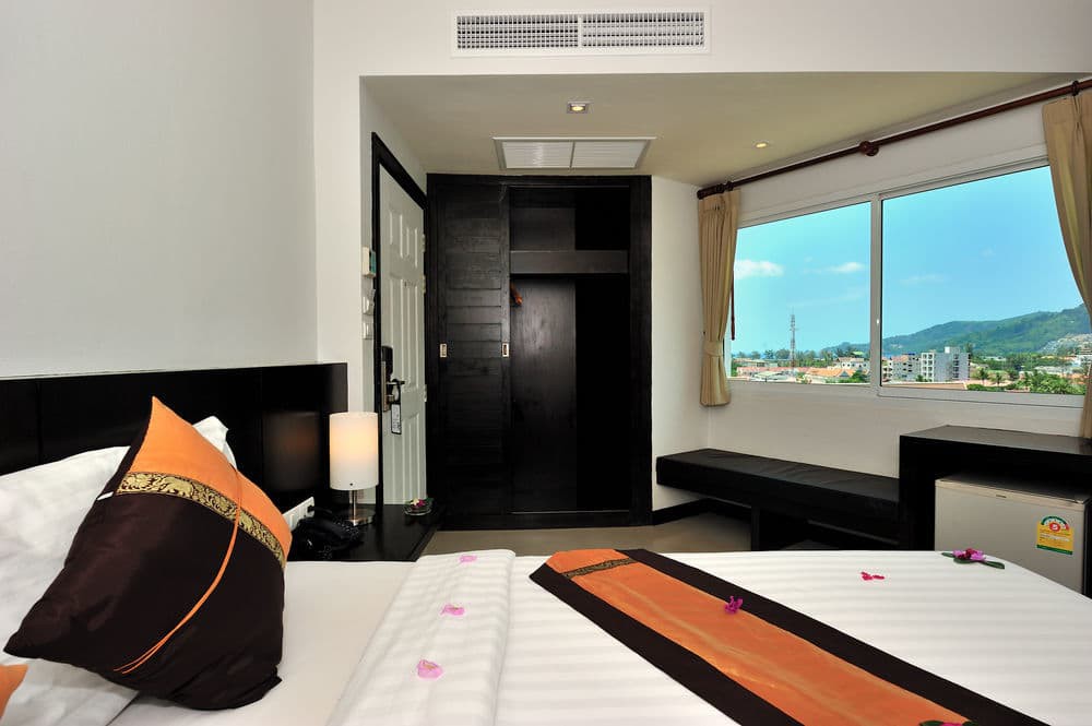 room photo
