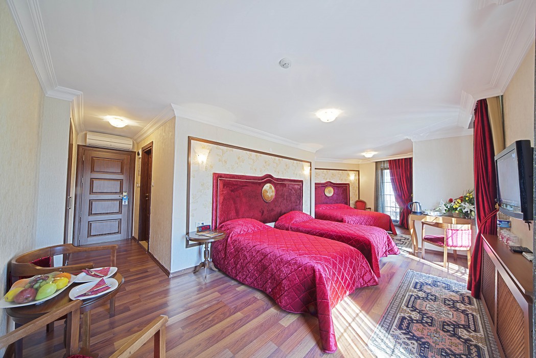 room photo