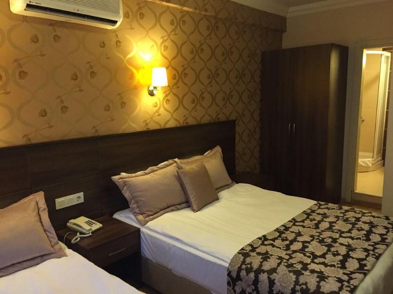 room photo