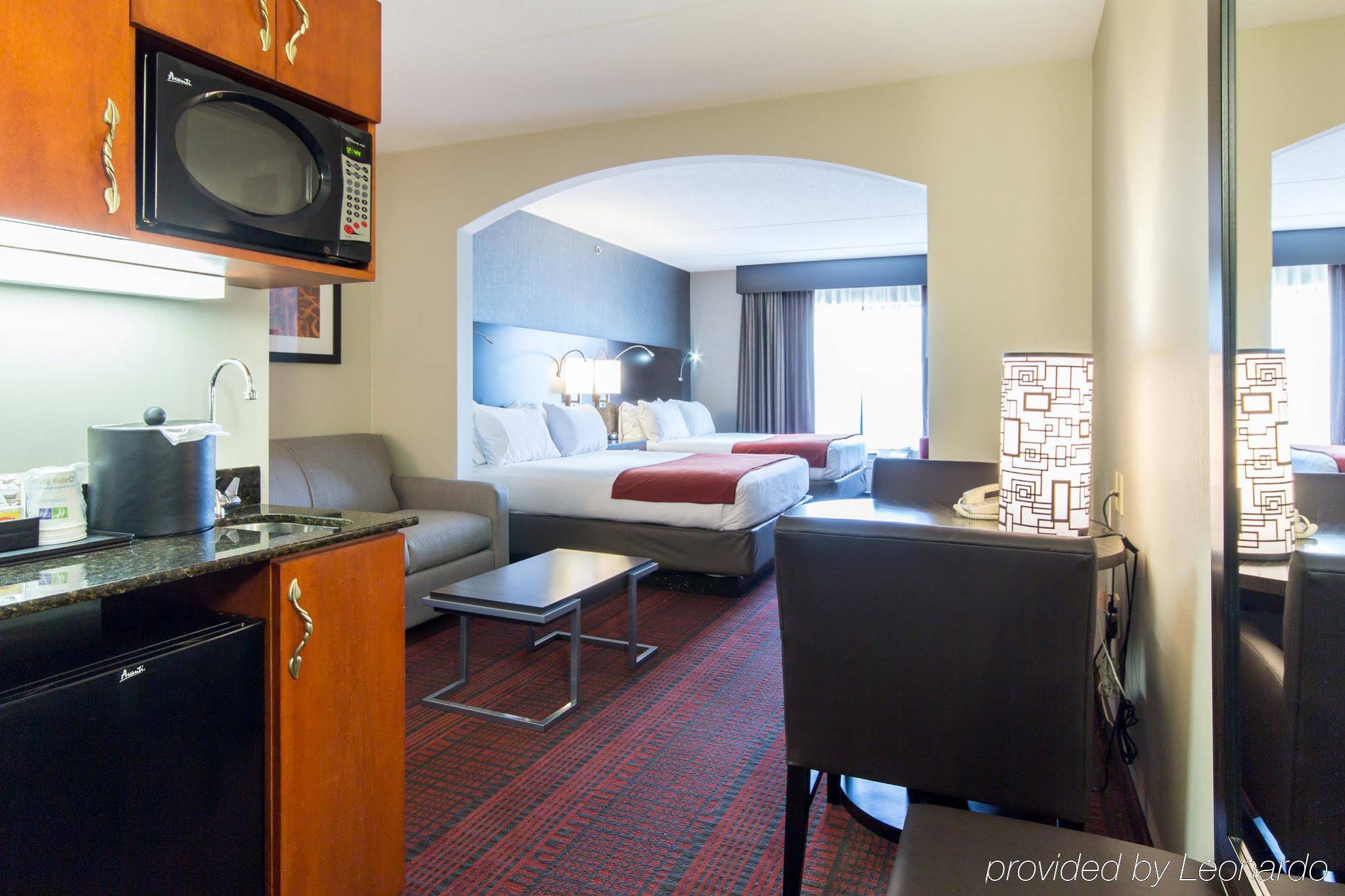 room photo