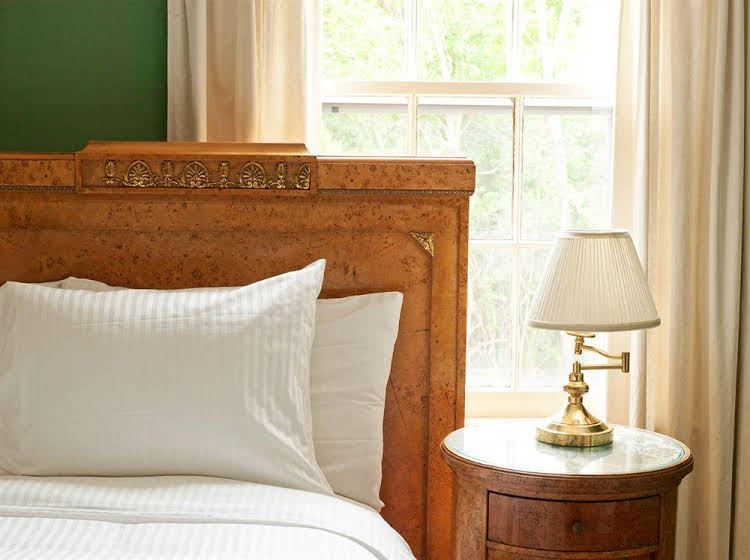 Bridgehampton Inn & Restaurant image
