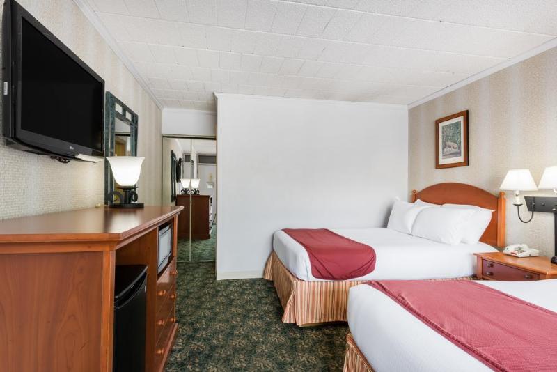 Ramada by Wyndham State College Hotel & Conference Center | Book Now |  Ecohotels.com