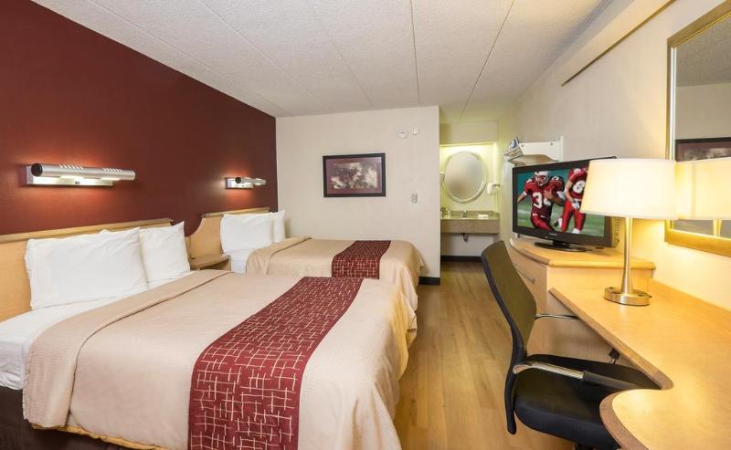 Red roof inn hot sale tinton falls nj