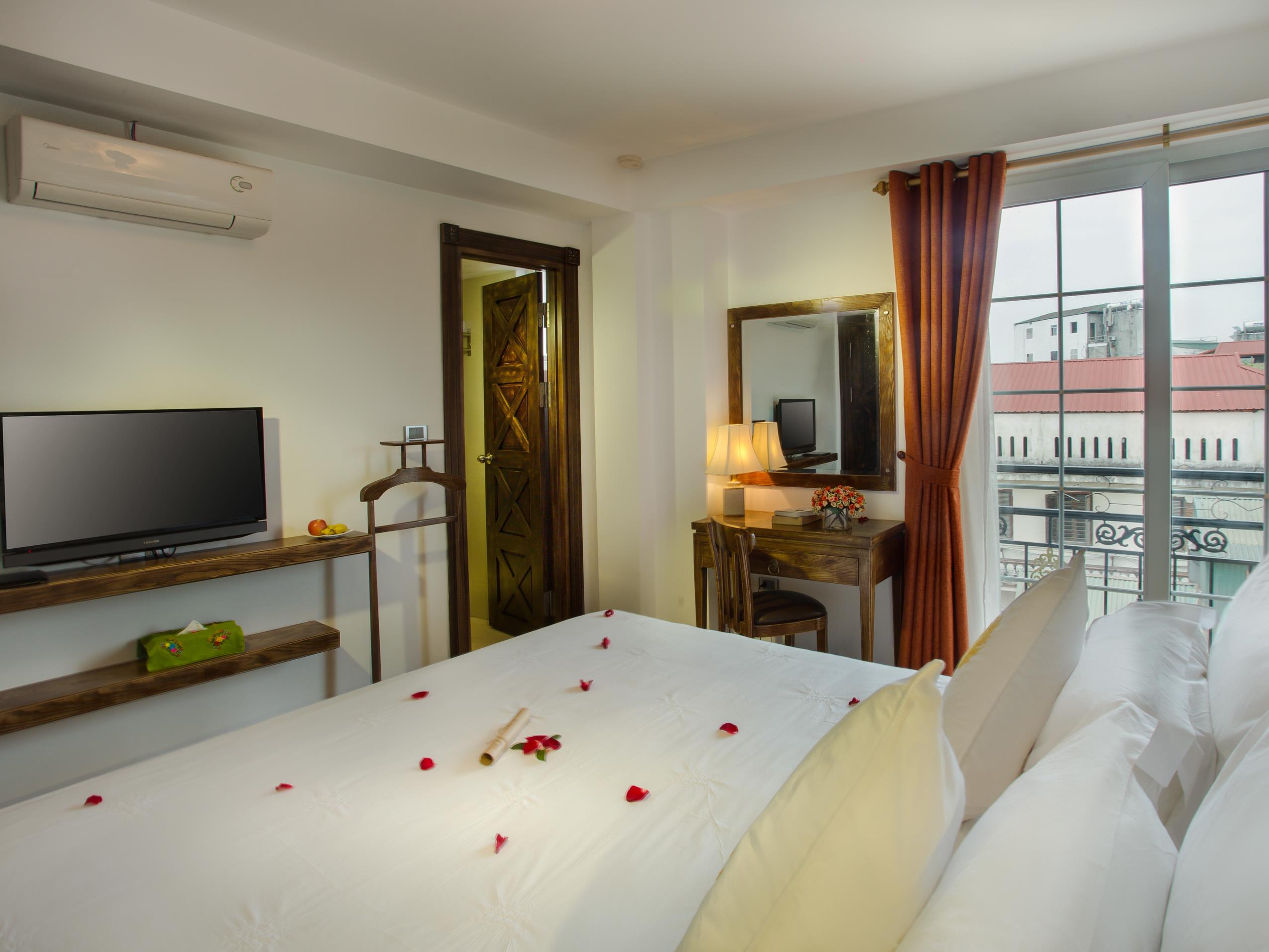 room photo