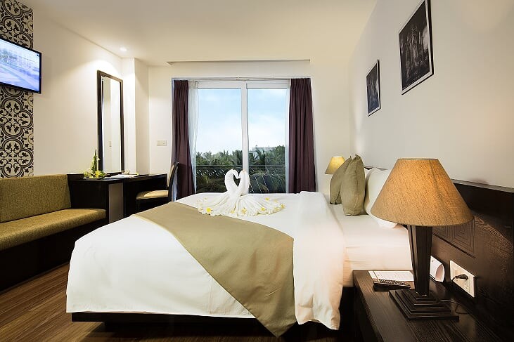 room photo