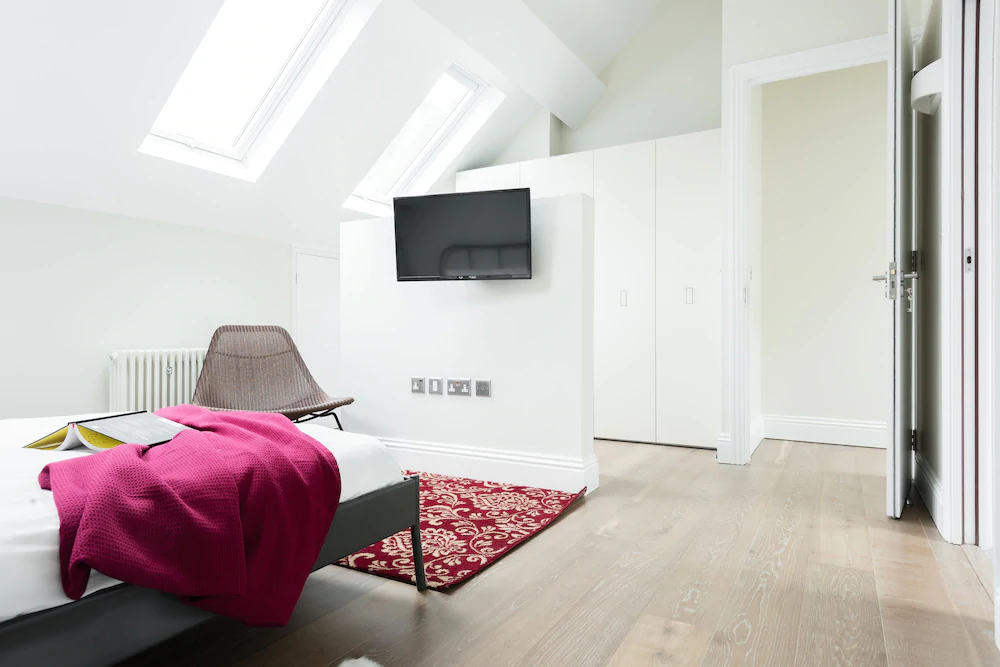 room photo