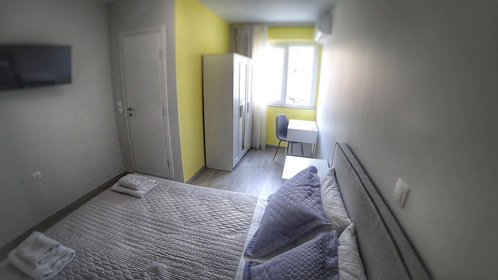 room photo