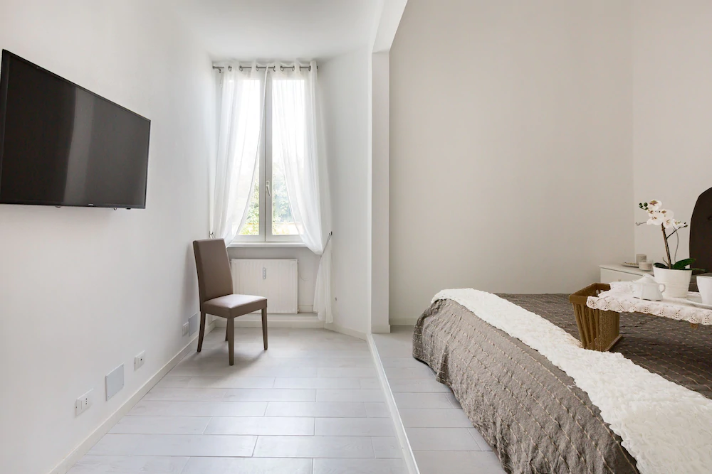 room photo