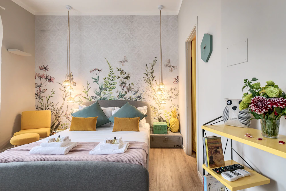 room photo