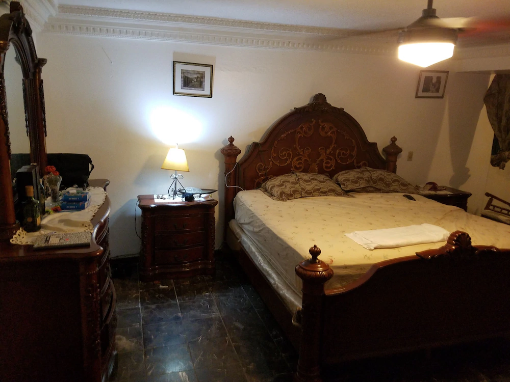 room photo