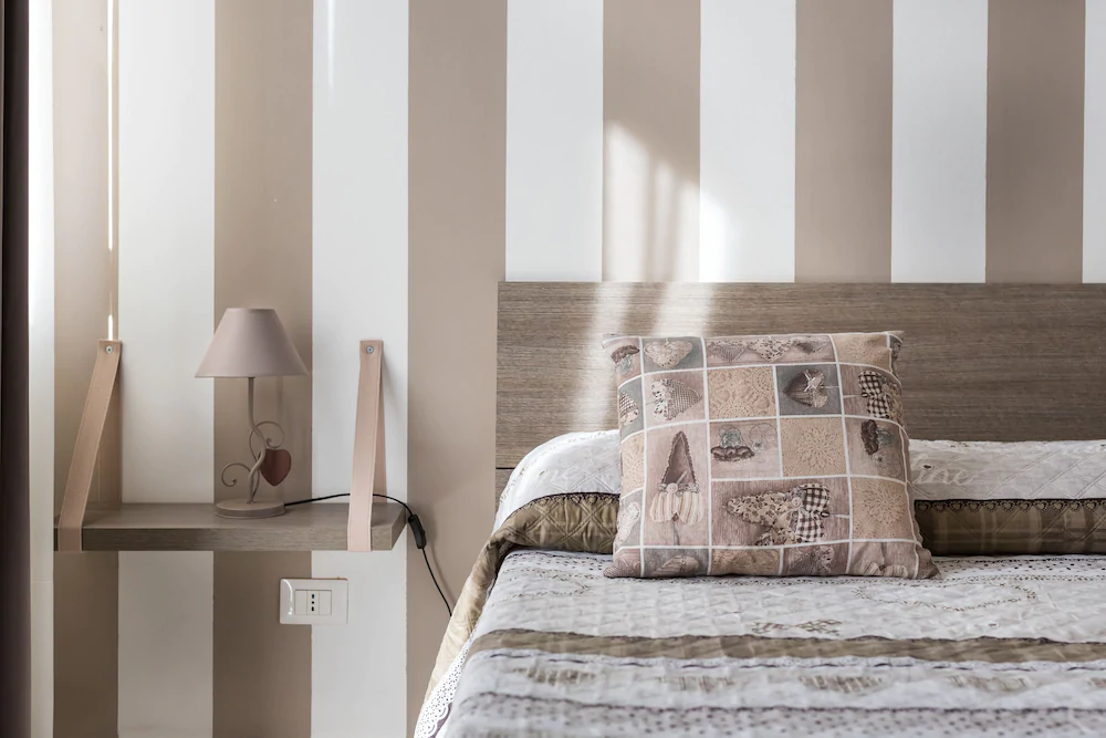 room photo