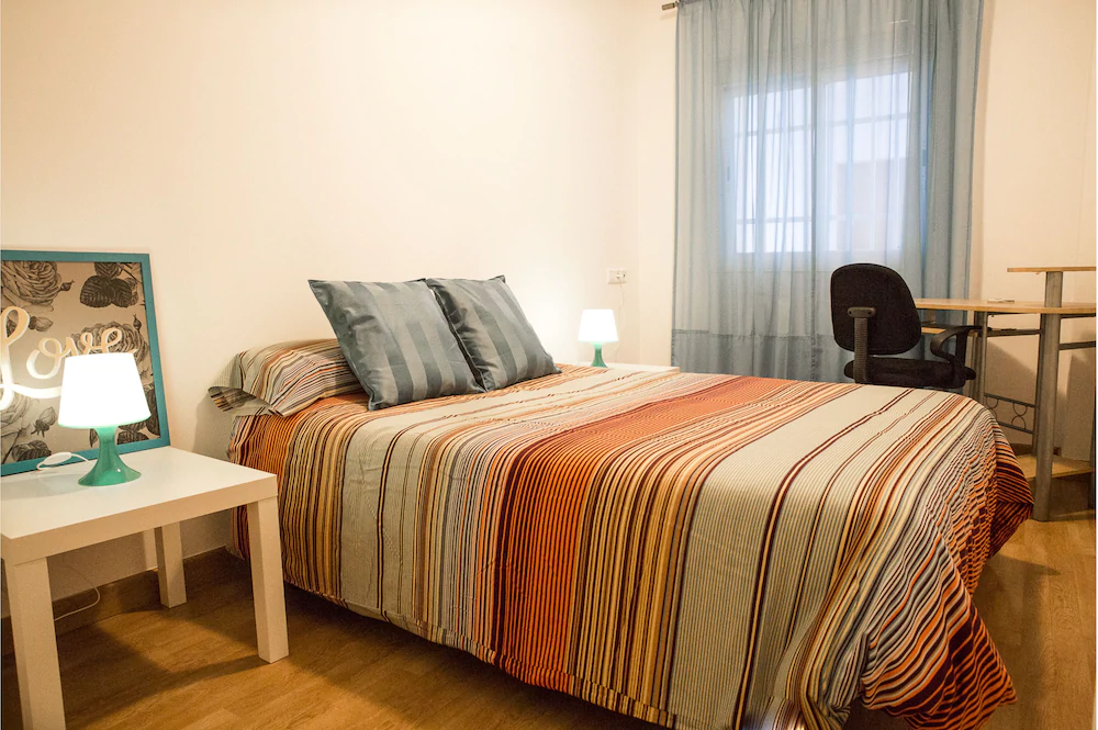 room photo