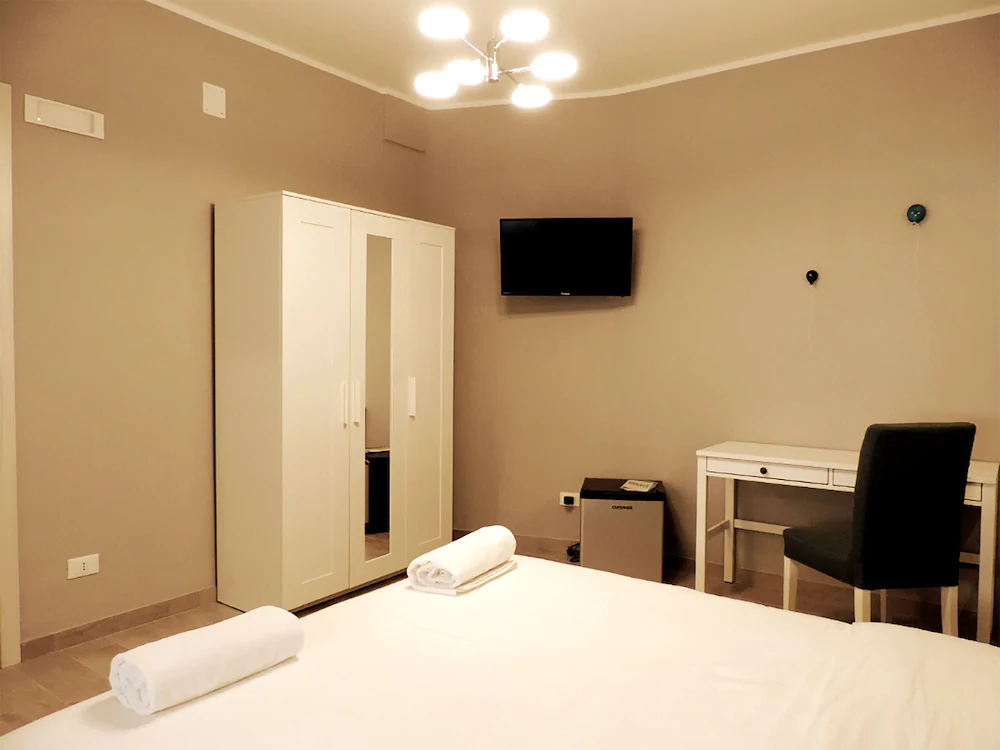 room photo