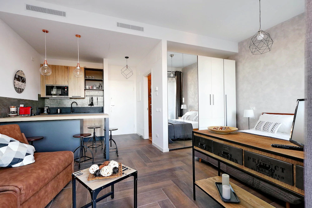 room photo