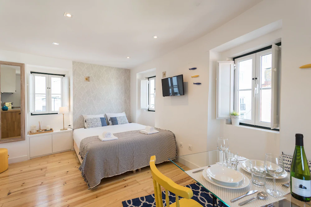 room photo