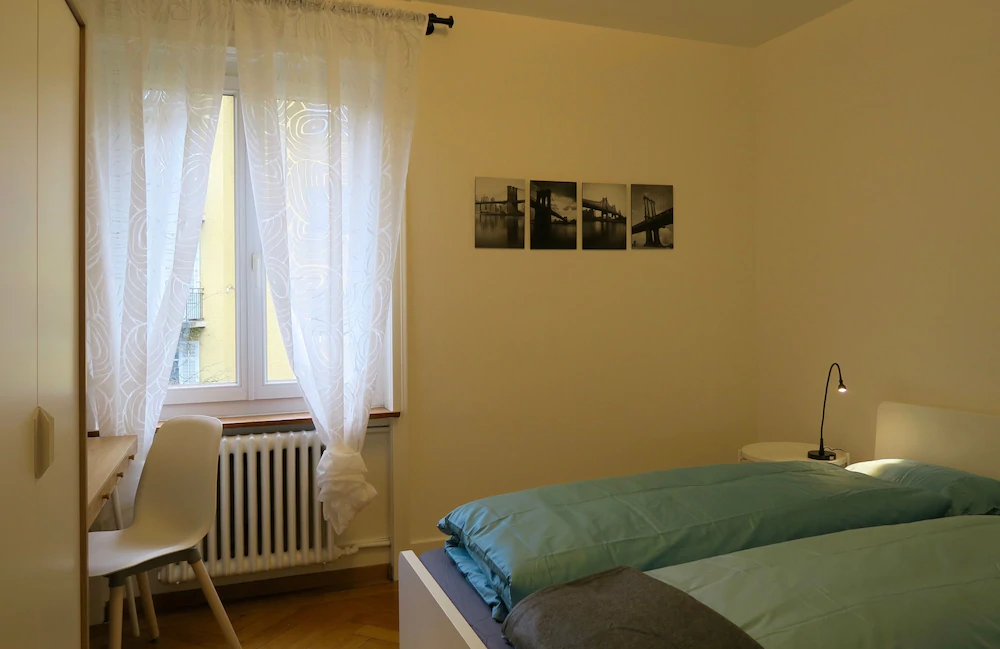 room photo