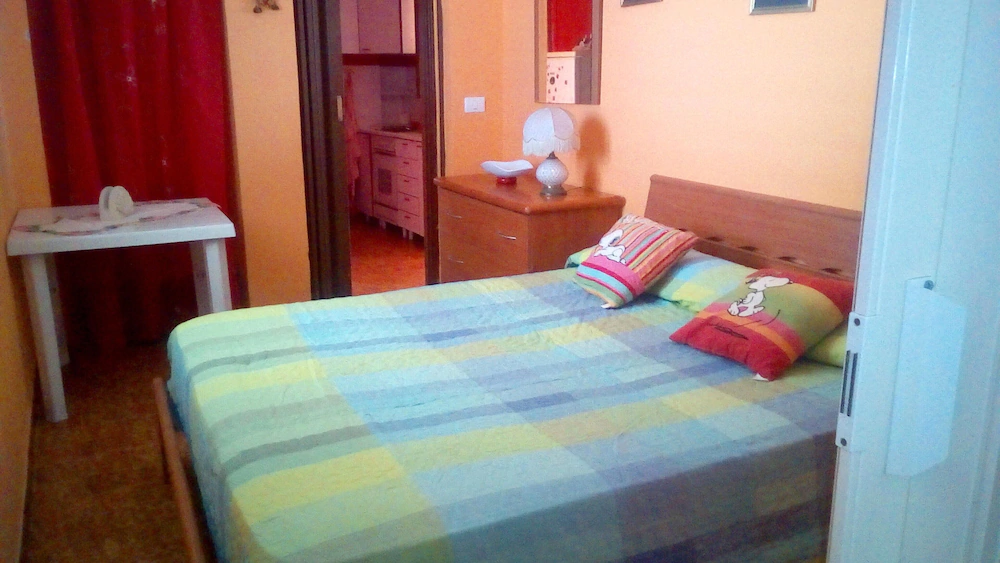 room photo