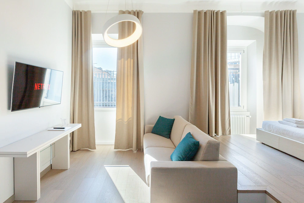 room photo