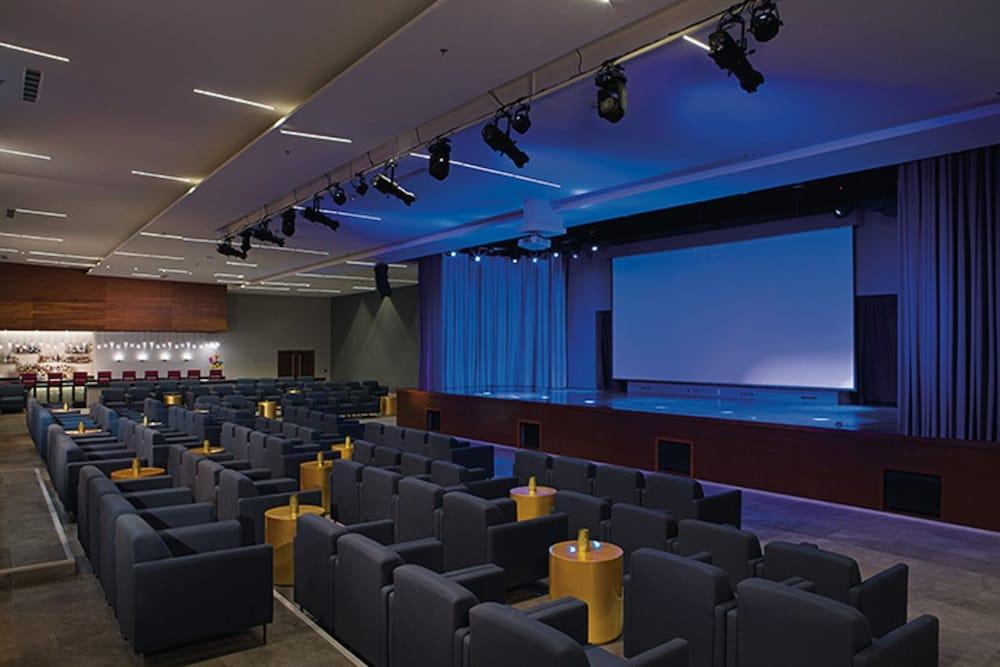 Theater show