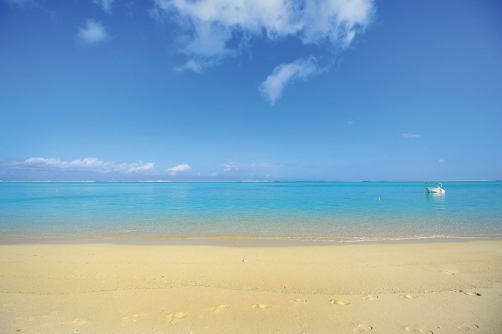 Beachfront Villas of Paradis Beachcomber Golf Resort & Spa