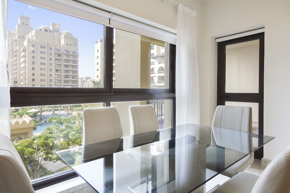 Bespoke Residences North Residence