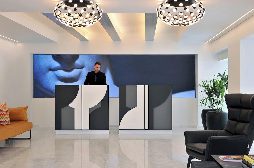 The Athenaeum Luxury